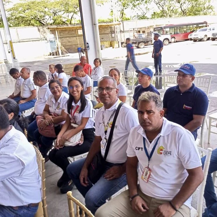 Trabajadores de la Fundación CIEPE participan en el Acto de Graduación Nacional Conjunta de la Clase Obrera por medio del Consejos Productivos de Trabajadores y Trabajadoras