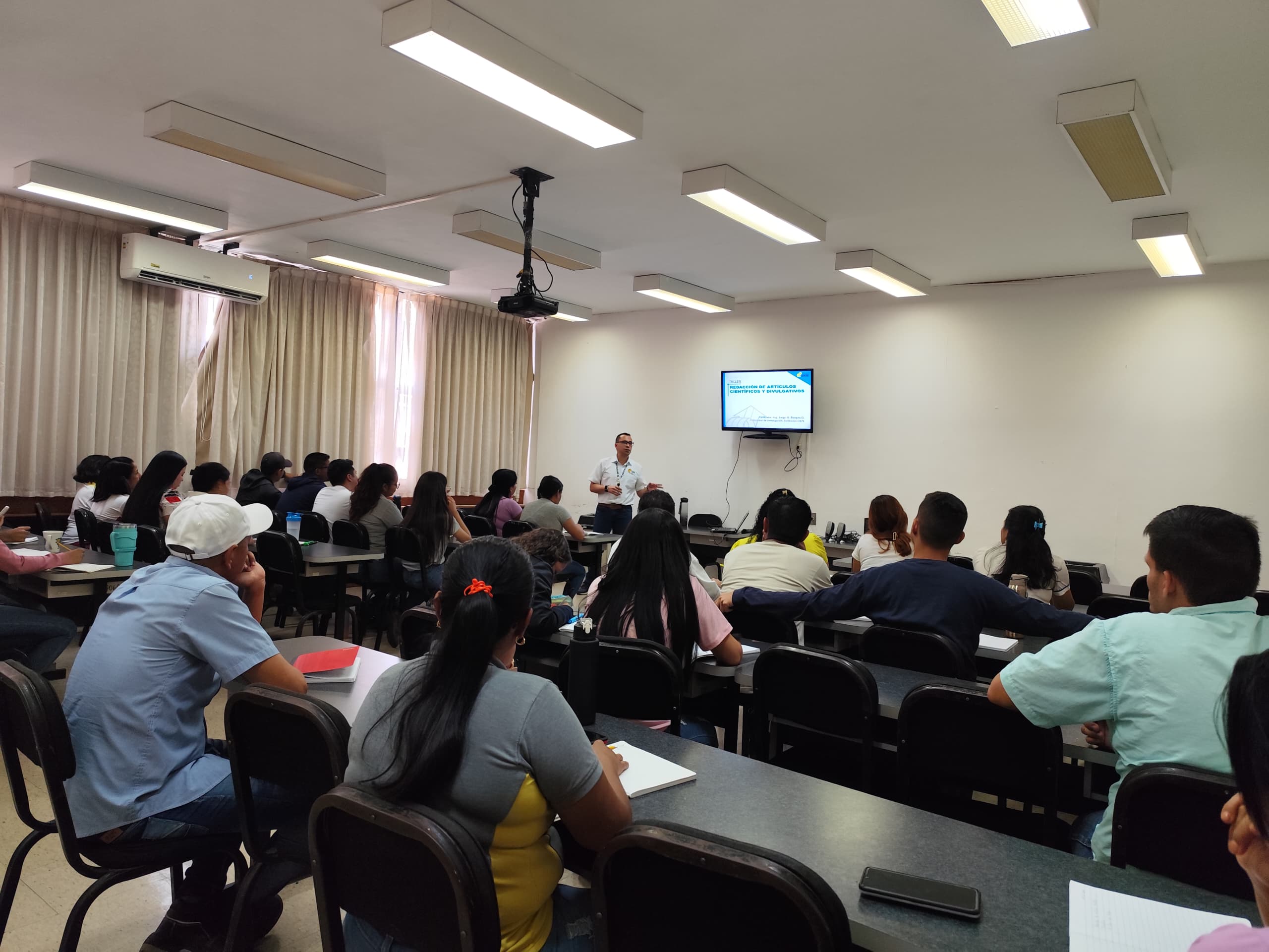 Personal de la Fundación CIEPE participan en el Curso: Redacción de Artículos Científicos y Divulgativos, para contribuir en la formación de los nuevos científicos