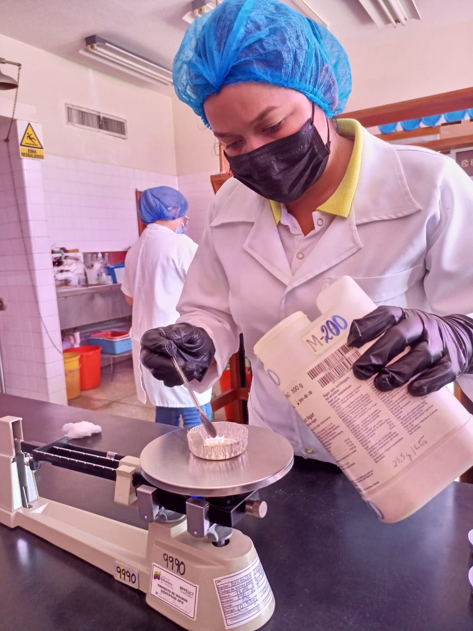 División de Microbiología dicta Formación Teórico - Práctico denominado "Armonización de Criterios para el Análisis Microbiológico de Alimentos" en la Fundación CIEPE