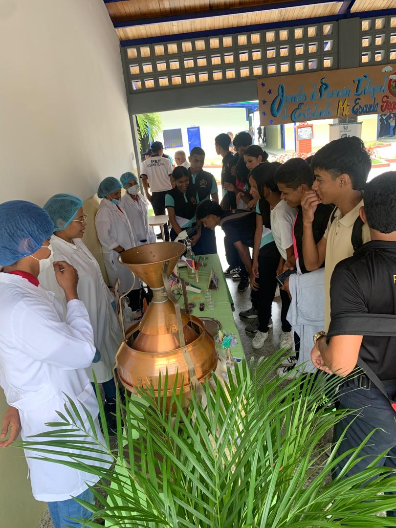 La Fundación CIEPE participa en jornada de prevención integral al estudiante: "Mi escuela Segura" llevando ciencia para la vida