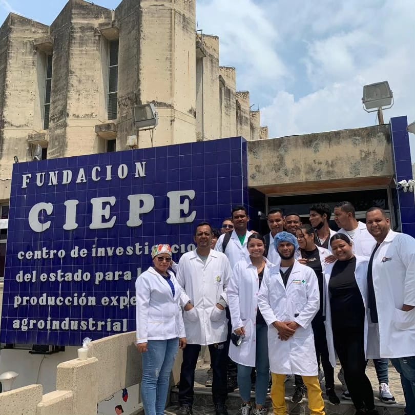 Fundación CIEPE dicta Taller Teórico - Práctico: Procesamiento y Elaboración de Productos y Subproductos Lácteos a estudiantes de las Universidades: Francisco de Miranda y Simón Rodríguez