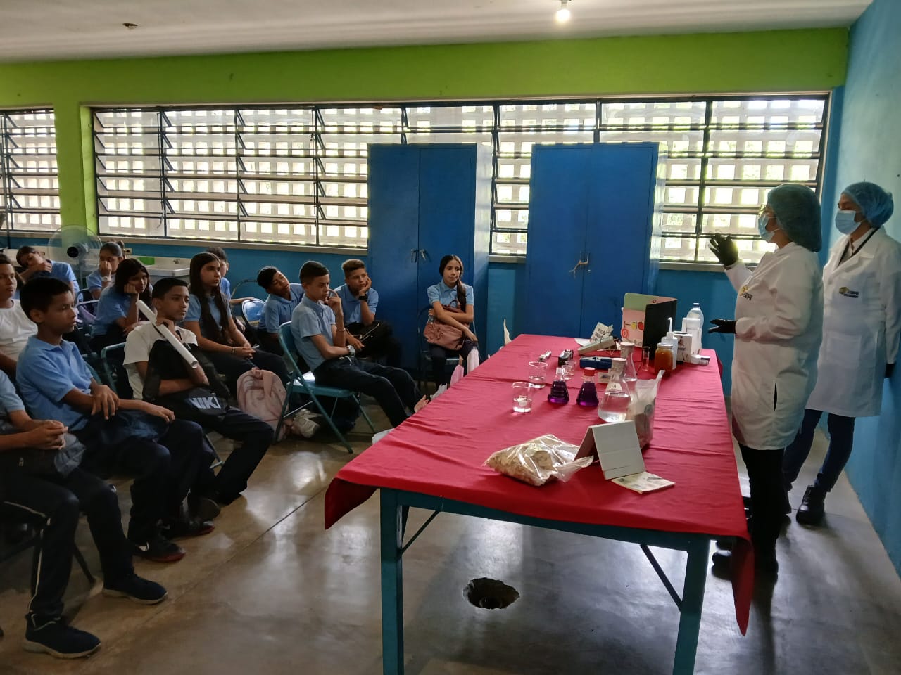 Fundación CIEPE incentiva la ciencia a través del Plan de Masificación de Rutas Científicas del Programa Nacional de Semilleros Científicos.