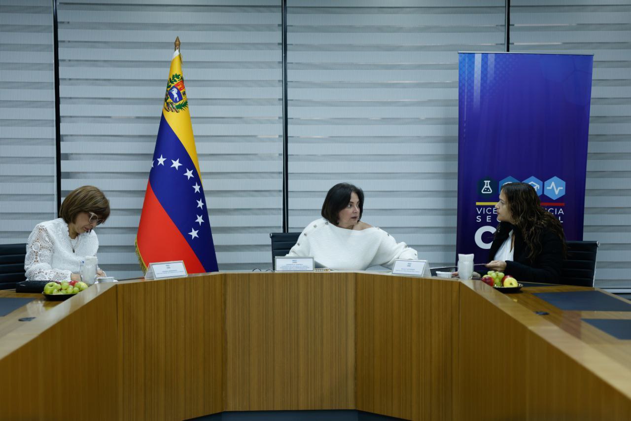 Vicepresidencia Sectorial de Ciencia, Tecnología y Salud evalúa agenda de trabajo para la atención integral del pueblo venezolano.