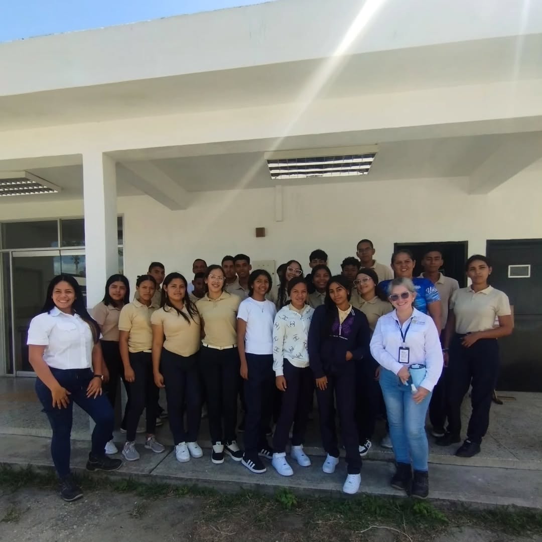 La Fundacion CIEPE imparte a estudiantes de media general curso teórico "Manipulación Higiénica de los Alimentos"