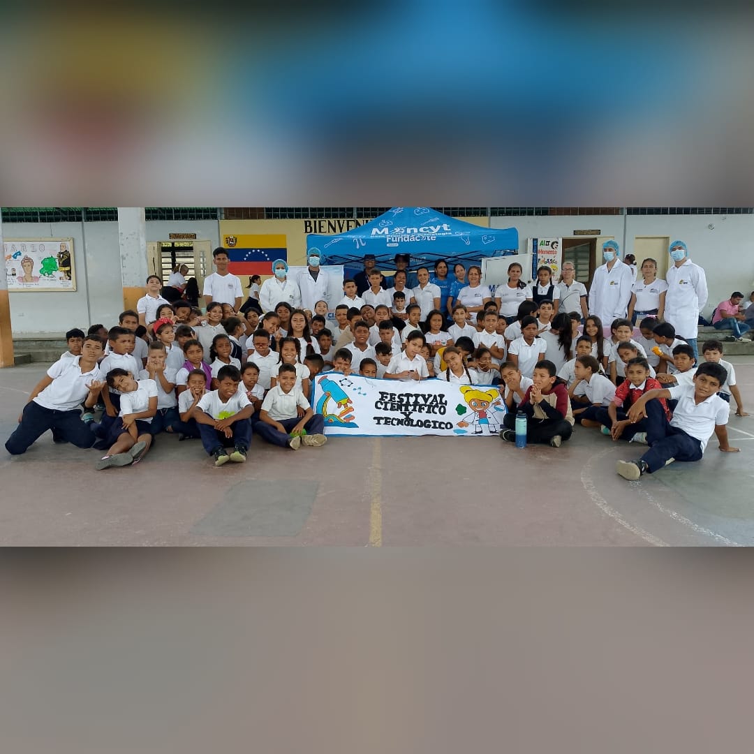 Festival de ciencia y tecnología desde la Escuela Yasmin Riera con el Programa Nacional Semillero Científico