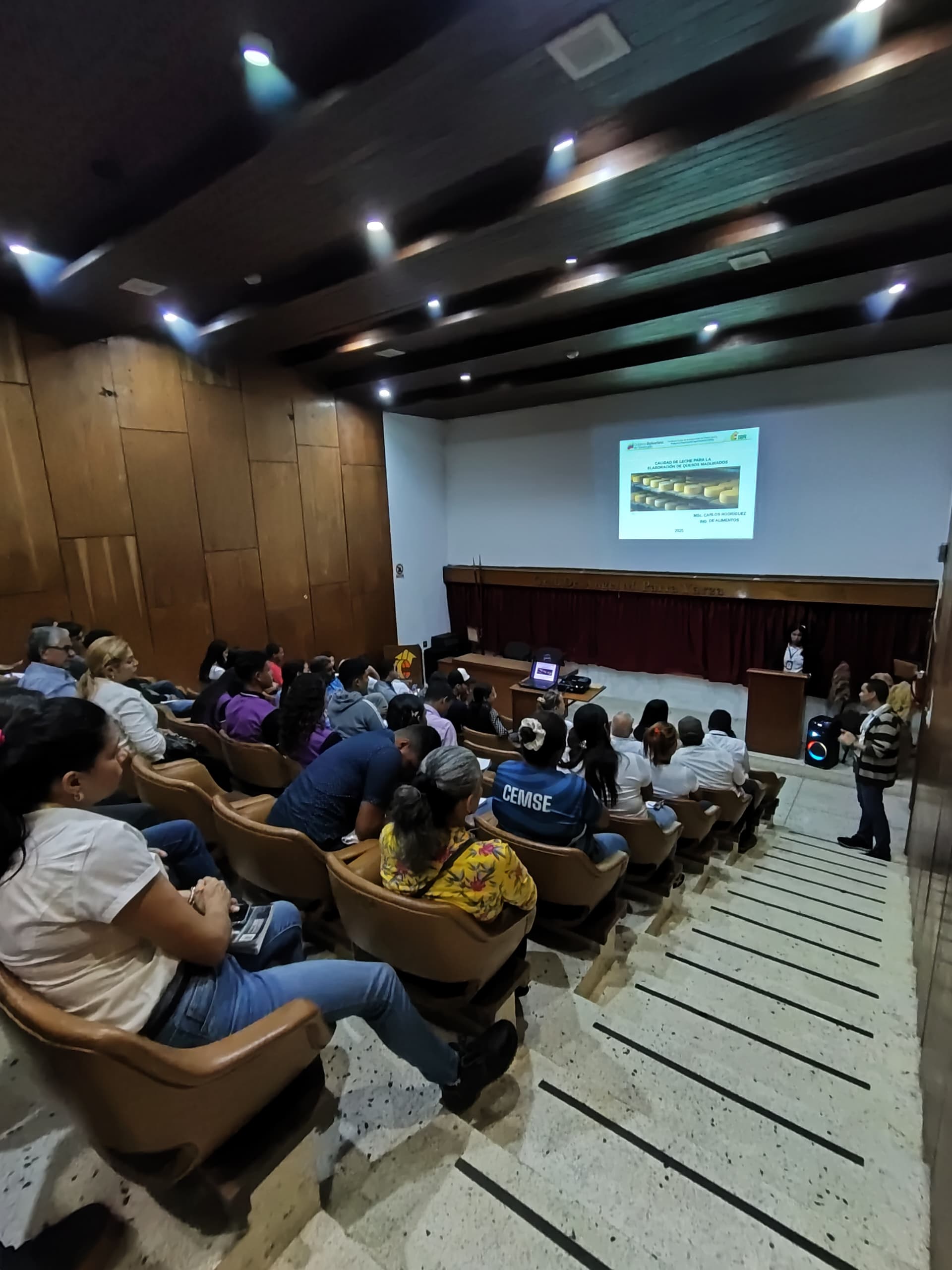 La Fundación CIEPE realizó una conferencia de especialistas para conmemorar el Día Internacional del Queso.