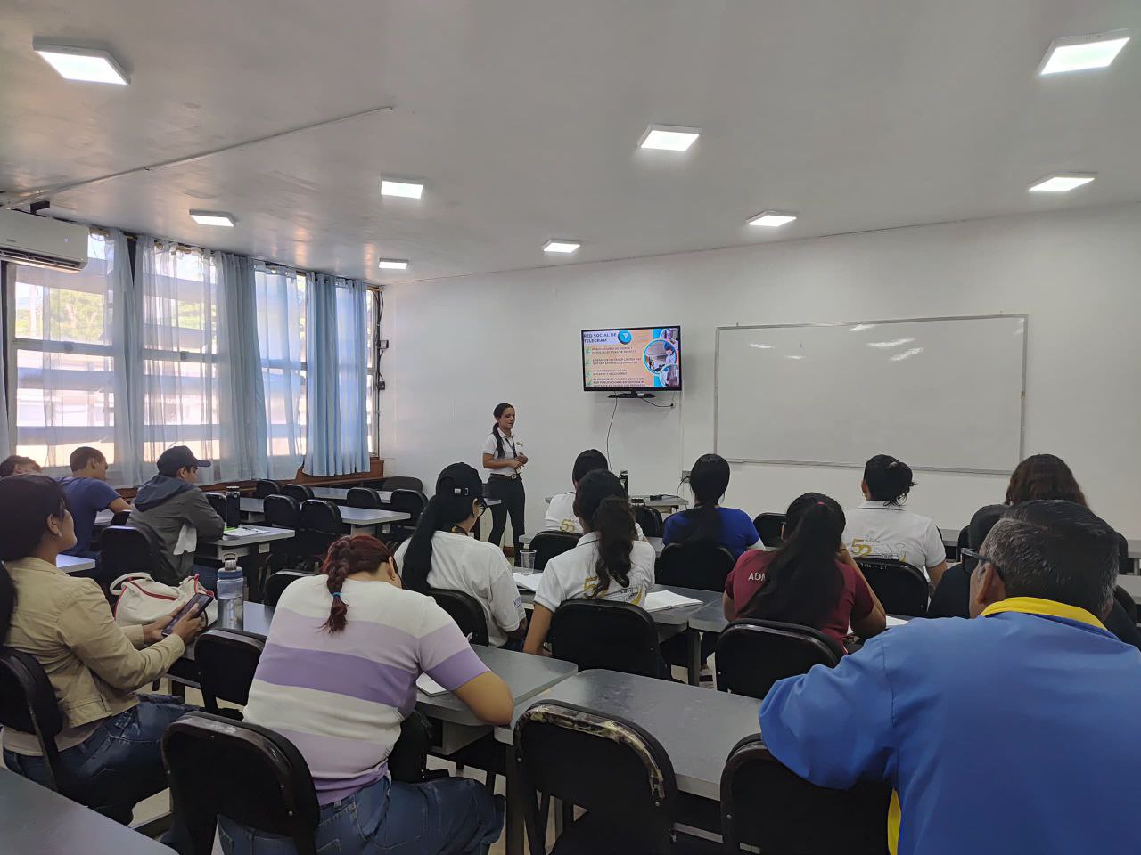 Fundación CIEPE fortalece capacidades digitales con curso de manejo de redes sociales