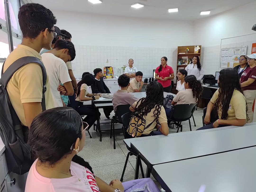 Ruta Científica Juvenil brinda a estudiantes una mirada práctica al trabajo científico en la Fundación CIEPE