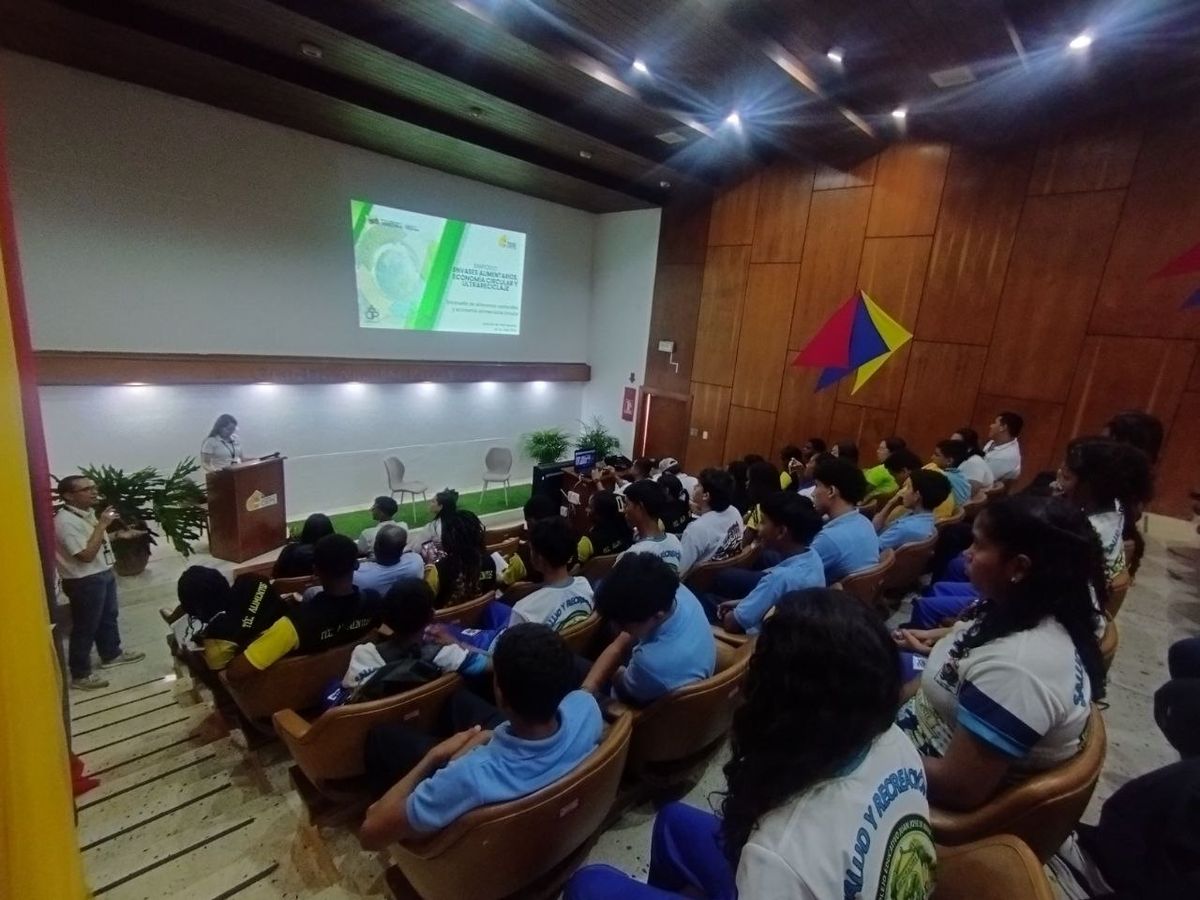 Fundación CIEPE realiza simposio sobre envases y economía circular