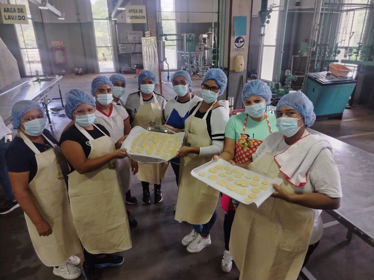 CIEPE capacitó a personal de educación en desarrollo de harina de yuca y sus derivados